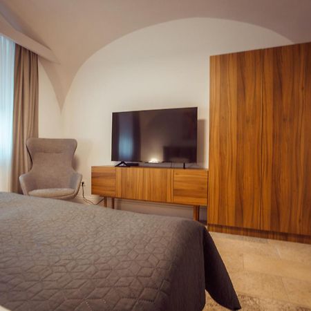 Apartman Boutique Tvrda Osijek Exterior foto