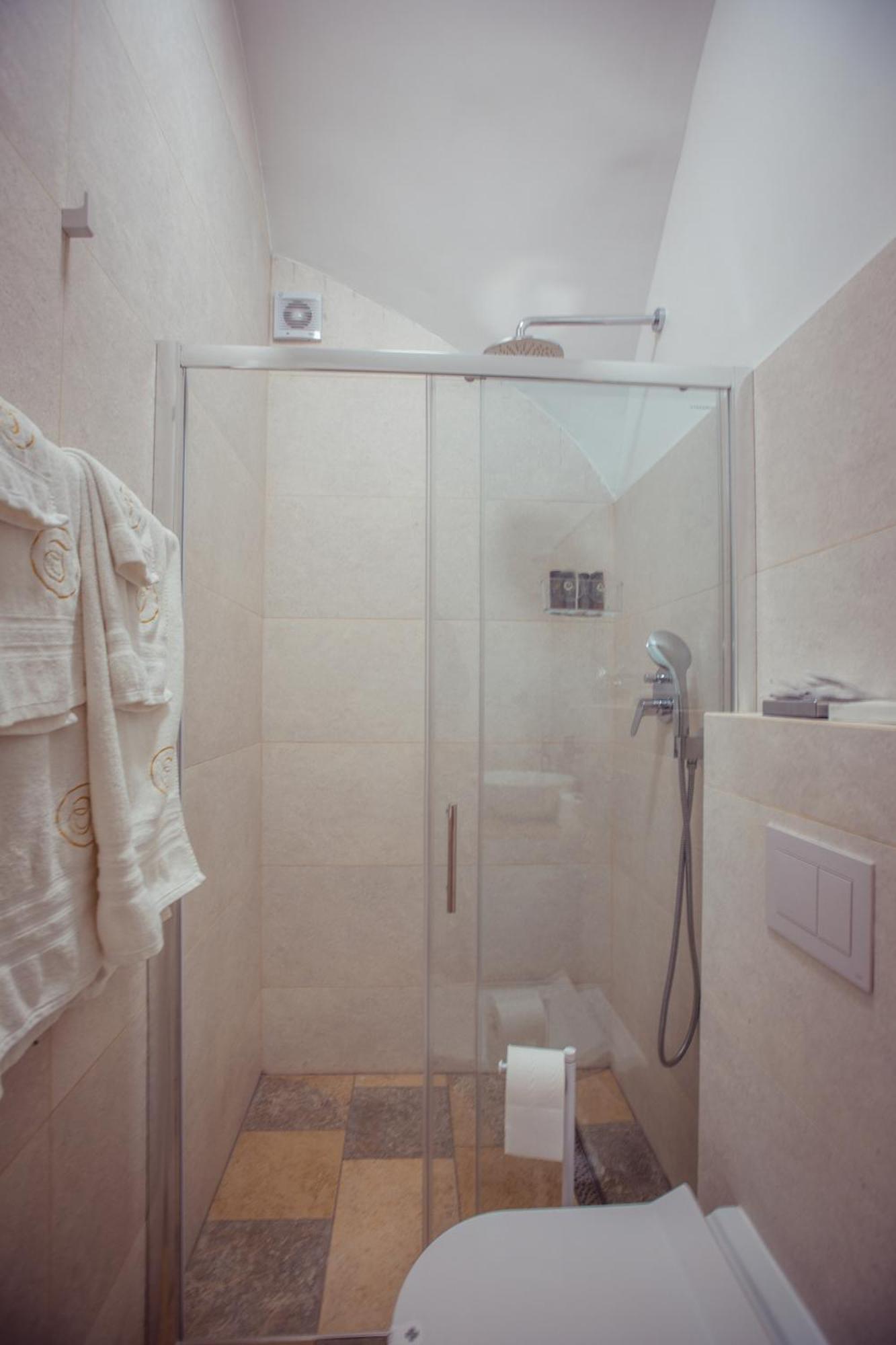 Apartman Boutique Tvrda Osijek Exterior foto